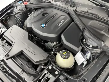 Photo 21 BMW Serie 3 318iA 136ch Executive