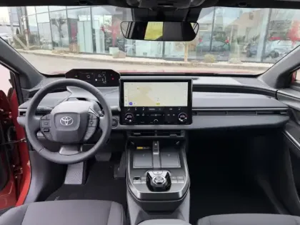 Photo 11 Toyota C-HR Design Grande Autonomie 77 kWh 224ch +