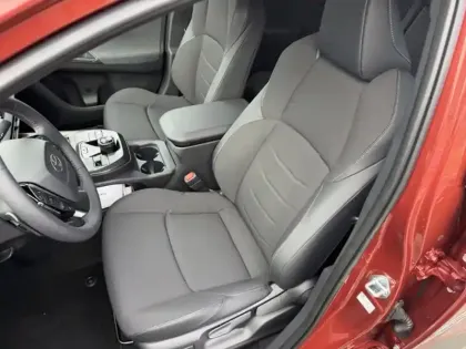 Photo 10 Toyota C-HR Design Grande Autonomie 77 kWh 224ch +