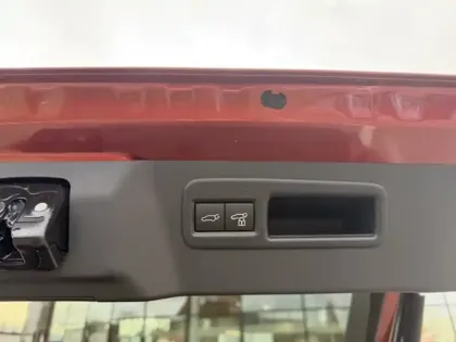 Photo 16 Toyota C-HR Design Grande Autonomie 77 kWh 224ch +