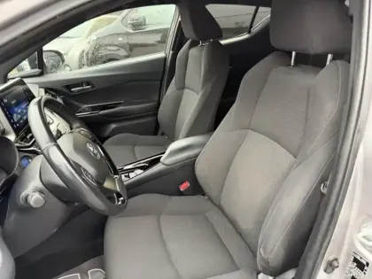 Photo 17 Toyota C-HR 1.8 HYBRIDE 122 DESIGN