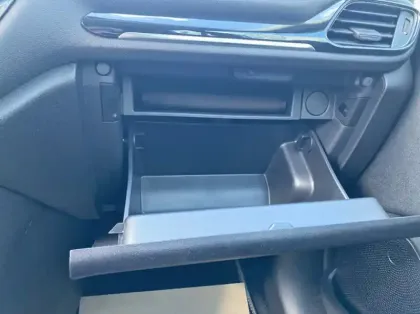 Photo 47 Ford Fiesta Gén. V Ph2 Titanium Business 5