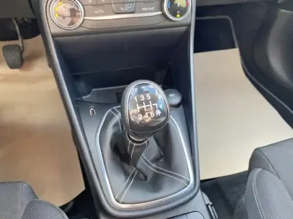 Photo 7 Ford Fiesta 1.0 EcoBoost Hybrid 125ch Titanium Business 5p