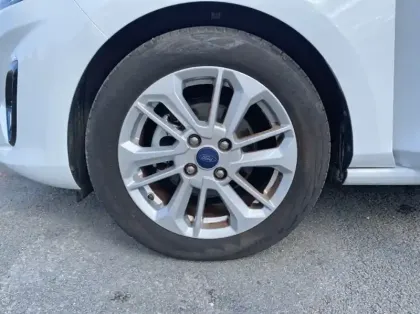 Photo 41 Ford Fiesta Gén. V Ph2 Titanium Business 5