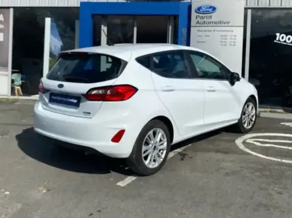 Photo 29 Ford Fiesta Gén. V Ph2 Titanium Business 5