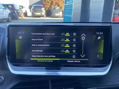 Photo 13 Peugeot 2008 II 1.2 PT 130 S&S GT Line