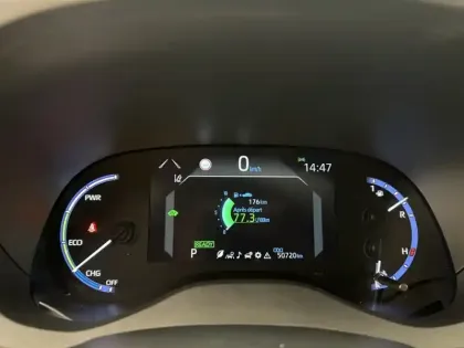 Photo 28 Toyota Yaris Hybride 1.5 116H TRAIL TOIT PANO