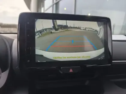 Photo 18 Toyota Yaris Hybride 116h Dynamic