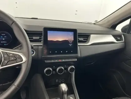 Photo 17 Renault Captur E-Tech Plug-in 160 21 Intens 5p