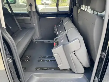 Photo 15 Peugeot Expert III Taille M 2.2 Diesel 180 S&S EAT8