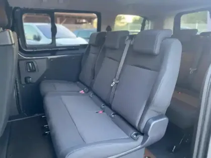 Photo 22 Peugeot Expert III Taille M 2.2 Diesel 180 S&S EAT8