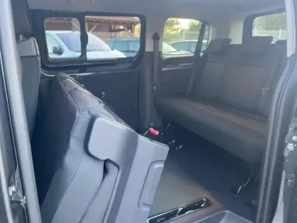 Photo 23 Peugeot Expert III Taille M 2.2 Diesel 180 S&S EAT8