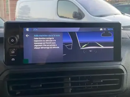 Photo 11 Peugeot Expert III Taille M 2.2 Diesel 180 S&S EAT8