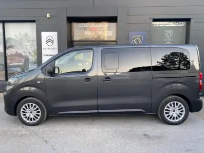 Photo 30 Peugeot Expert III Taille M 2.2 Diesel 180 S&S EAT8