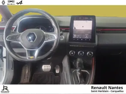 Photo 9 Renault Clio  1.6 E-Tech hybride 140ch RS Line