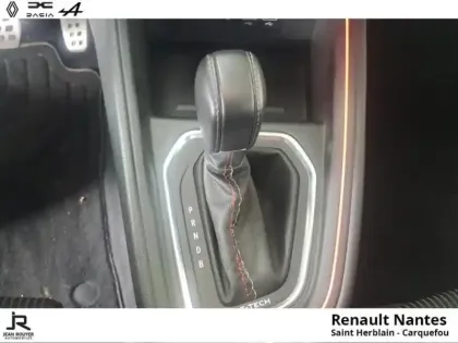 Photo 10 Renault Clio  1.6 E-Tech hybride 140ch RS Line