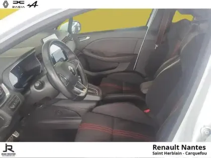 Photo 12 Renault Clio  1.6 E-Tech hybride 140ch RS Line