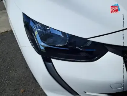 Photo 57 Peugeot 208  Affaire 1.2 PureTech 75ch S&S Premium