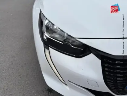Photo 42 Peugeot 208  Affaire 1.2 PureTech 75ch S&S Premium
