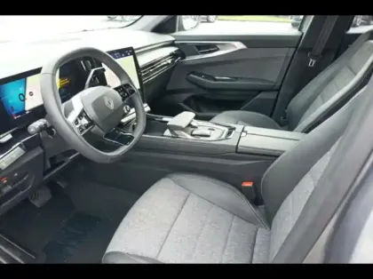 Photo 9 Renault Espace  1.2 E-Tech full hybrid 200ch Techno 7 places - 24