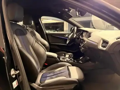 Photo 8 BMW Serie 1 Série 1 118dA 150ch M Sport