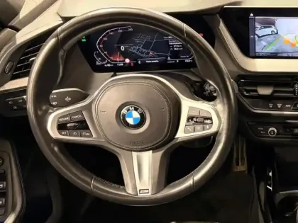 Photo 5 BMW Serie 1 Série 1 118dA 150ch M Sport