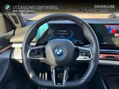 Photo 5 BMW Serie 5 Série 5 i5 340ch M Sport eDrive40