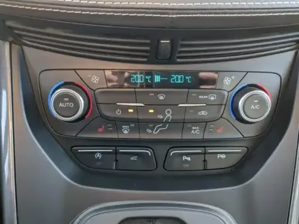 Photo 12 Ford Kuga Gén. II Ph2 Vignale 5