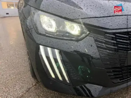 Photo 27 Peugeot 208  1.2 Hybrid 145ch Allure e-DCS6 Siege chauf