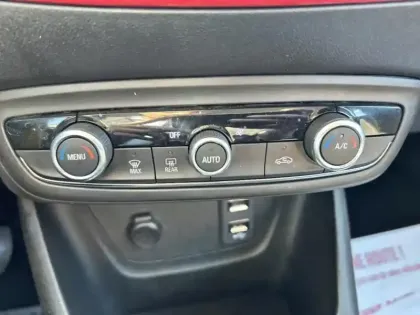 Photo 13 Opel Crossland  1.2 Turbo 110ch GS Line