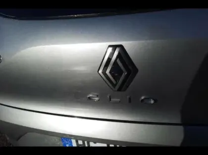 Photo 14 Renault Clio  1.0 TCe 90ch Techno - 25