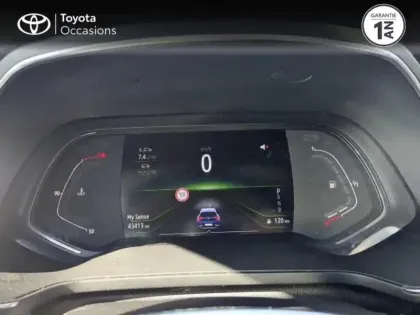 Photo 13 Renault Captur  1.3 TCe 130ch FAP Intens EDC