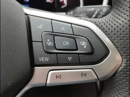 Photo 14 Volkswagen T-roc  1.5 TSI EVO 150ch R-Line DSG7