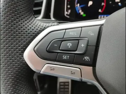 Photo 13 Volkswagen T-roc  1.5 TSI EVO 150ch R-Line DSG7