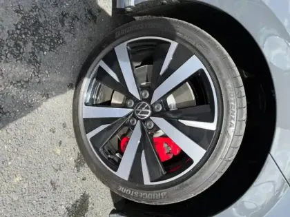 Photo 14 Volkswagen Golf  1.5 eHybrid 272ch GTE DSG6