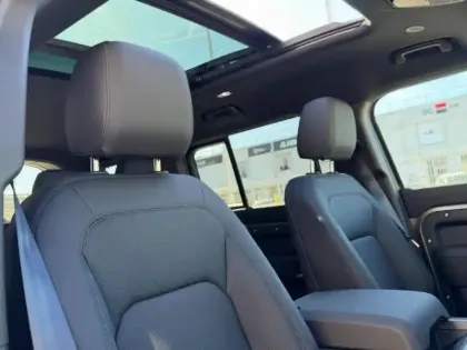 Photo 13 Land rover Defender  110 2.0 P300e X-Dynamic SE