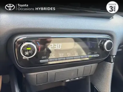 Photo 14 Toyota Yaris  116h Design 5p MC24