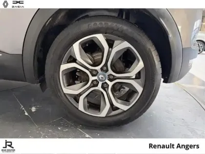 Photo 7 Renault Captur  1.6 E-Tech hybride rechargeable 160ch Intens -21