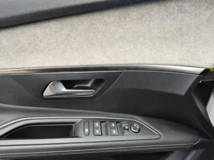 Photo 9 Peugeot 3008  HYBRID 225ch GT e-EAT8