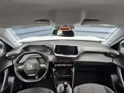 Photo 12 Peugeot 2008  1.2 PureTech 100ch S&S Active Pack