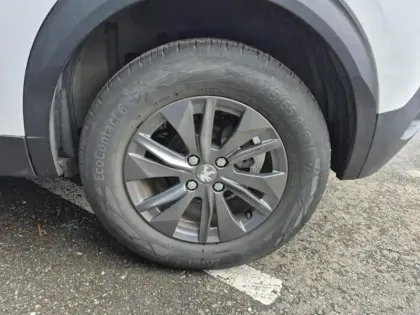 Photo 6 Peugeot 2008  1.2 PureTech 100ch S&S Active Pack