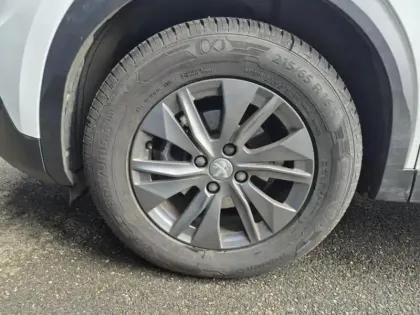 Photo 7 Peugeot 2008  1.2 PureTech 100ch S&S Active Pack