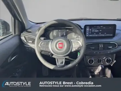 Photo 18 Fiat Tipo Gén. II Ph2 MY23 Cross 5