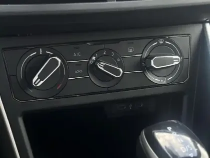 Photo 10 Volkswagen Polo  1.0 TSI 95ch VW Edition DSG7