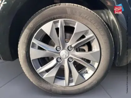 Photo 9 Peugeot 208  e- 136ch Style