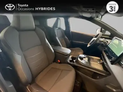 Photo 10 Toyota C-HR + 224ch 77kWh Design Grande Autonomie