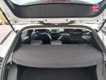 Photo 13 Peugeot 2008  e- 136ch Roadtrip