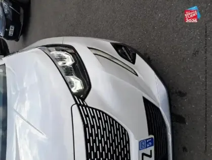 Photo 12 Peugeot 2008  e- 136ch Roadtrip