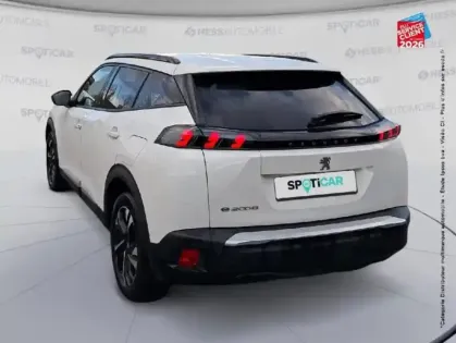 Photo 7 Peugeot 2008  e- 136ch Roadtrip