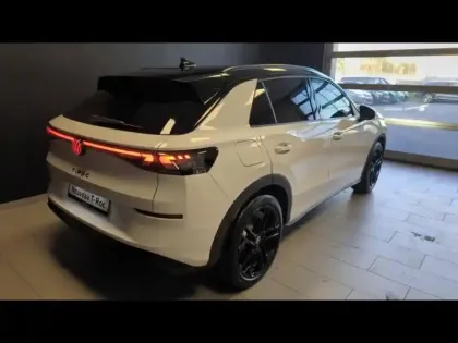 Photo 8 Volkswagen T-roc  1.5 eTSI 150ch R-Line DSG7